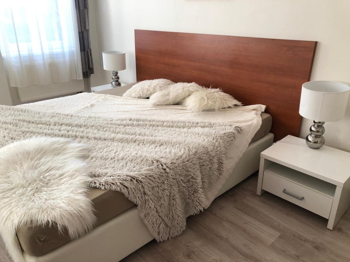 Apartmany Galeta การ์โลวีวารี ภายนอก รูปภาพ