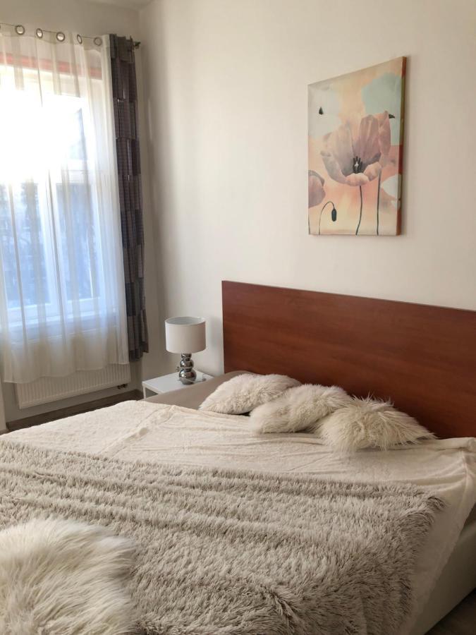 Apartmany Galeta การ์โลวีวารี ภายนอก รูปภาพ