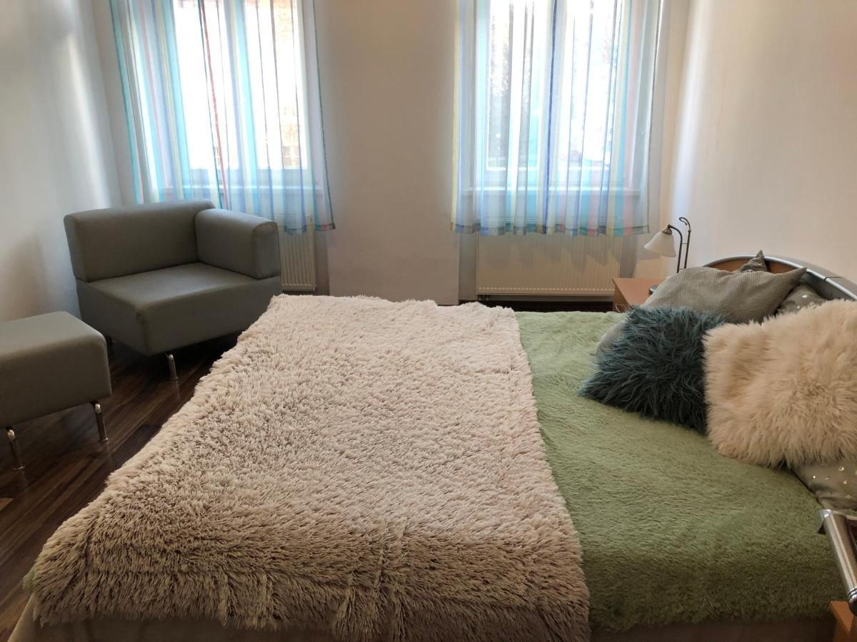 Apartmany Galeta การ์โลวีวารี ภายนอก รูปภาพ
