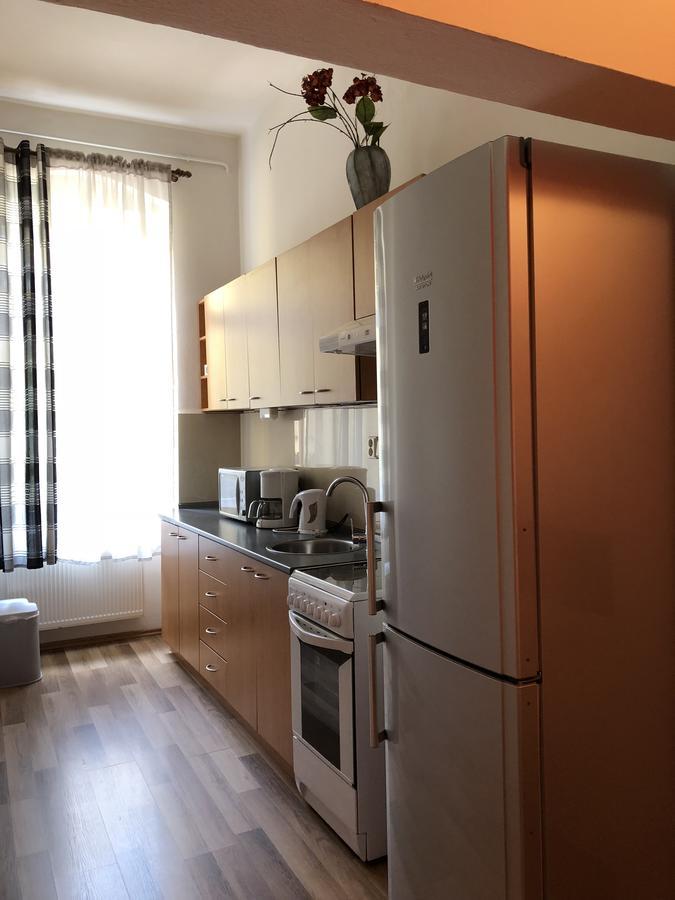 Apartmany Galeta การ์โลวีวารี ภายนอก รูปภาพ